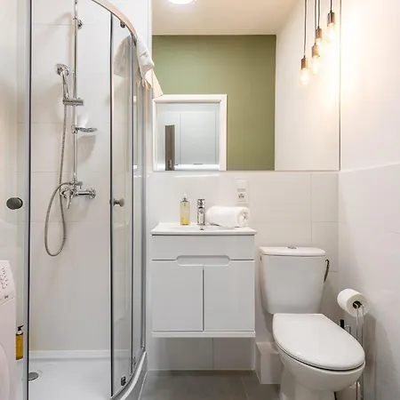 아파트 Rentplanet - Srodmiescie 브로츠와프