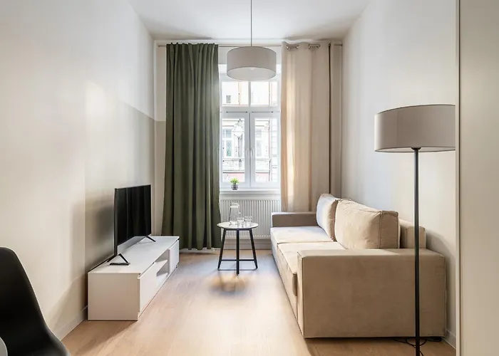 Rentplanet - Srodmiescie 公寓 *